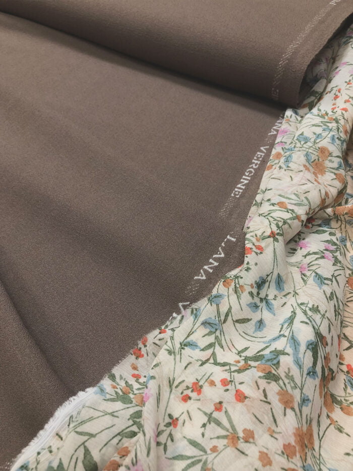 Ткань плательно-костюмная шерсть креповое плетение Valentino